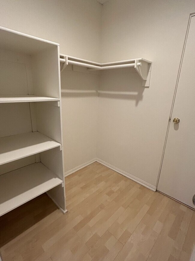 Building Photo - Cozy 3 bedroom Condo in the most desired neighborhood at City of Alhambra