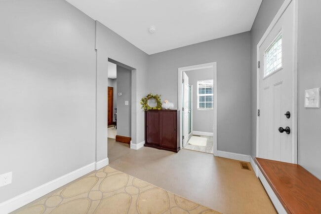 Building Photo - 963 S 22nd St
