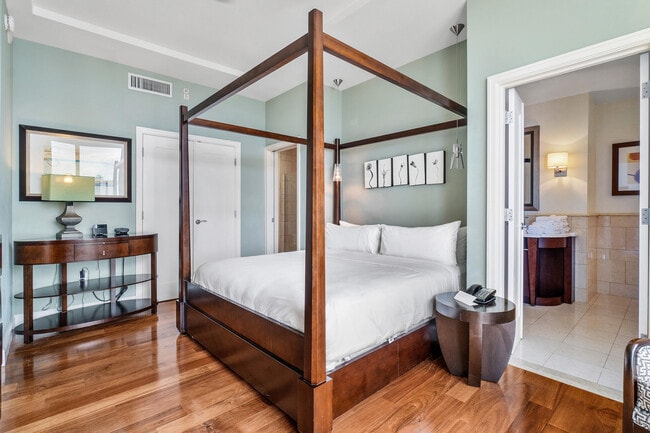 Building Photo - 3800 N Ocean Dr