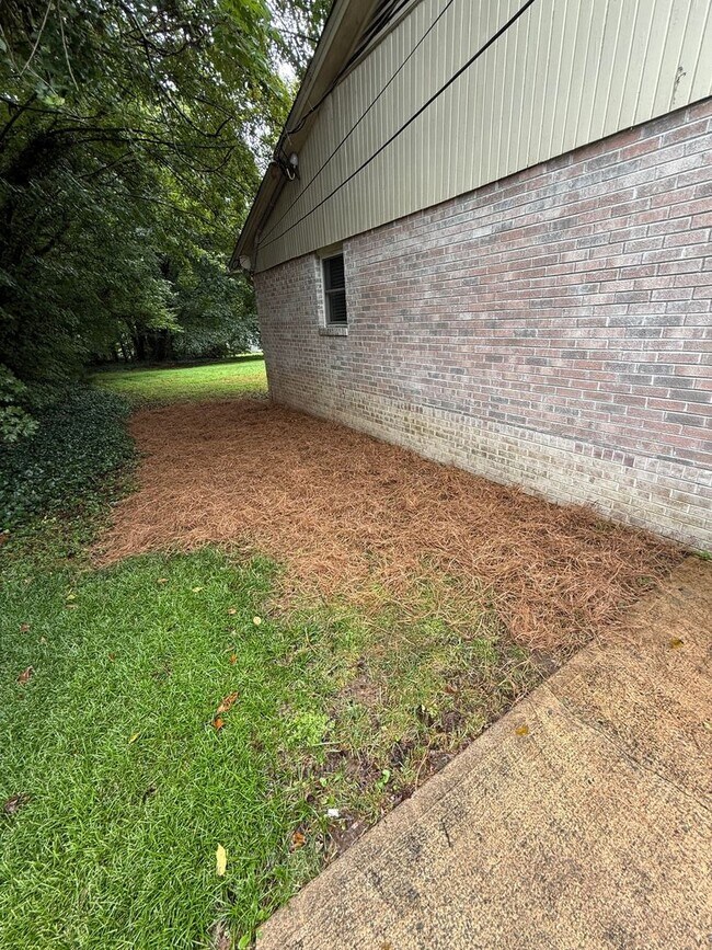 Building Photo - Charming 3BR House in Winston Salem