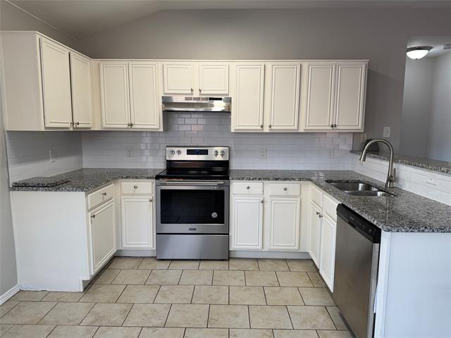 Building Photo - 10239 Blackjack Oaks Dr