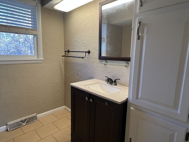 Building Photo - Pre-Lease in Brentwood