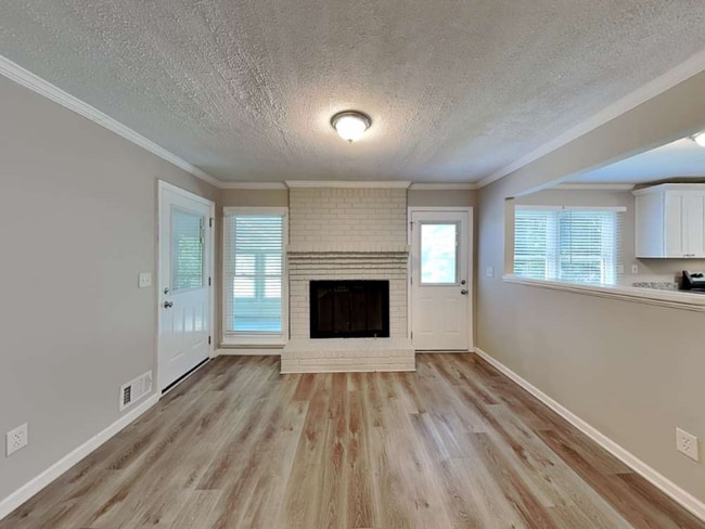 Building Photo - 4620 Shannondale Ln