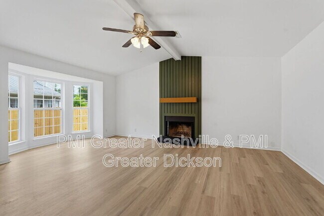 Building Photo - 3051 Casa Dr