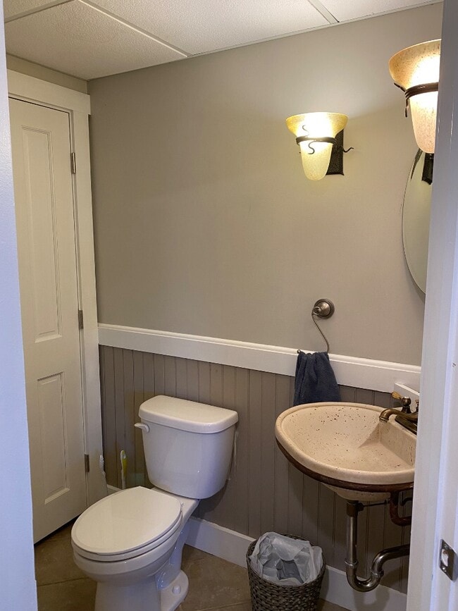 Building Photo - 67 Suncrest Terrace