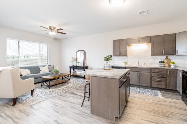 Building Photo - Beautiful Villa in Independent Senior Living Community 55+