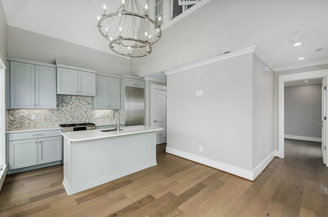 Building Photo - Greenville - 2Bd/2Ba, 995 SF