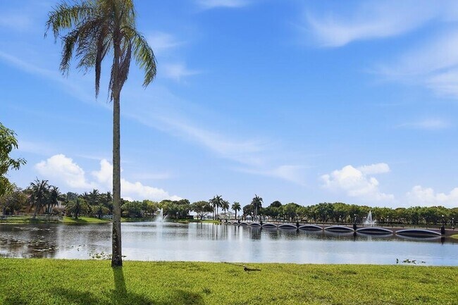 Building Photo - 17170 SW 49th Pl