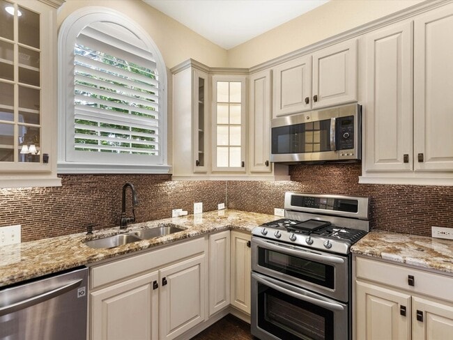 Building Photo - 8129 Springmoss Dr