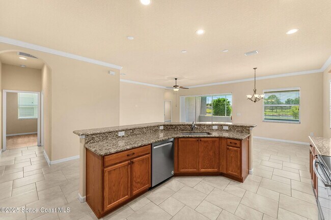 Building Photo - 3720 Alamanda Key Dr