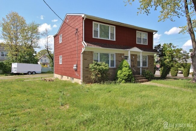 Building Photo - 516-520-520 Hamilton Blvd