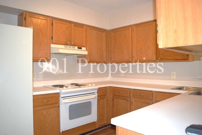 Building Photo - 1632 Beaver Trail Dr