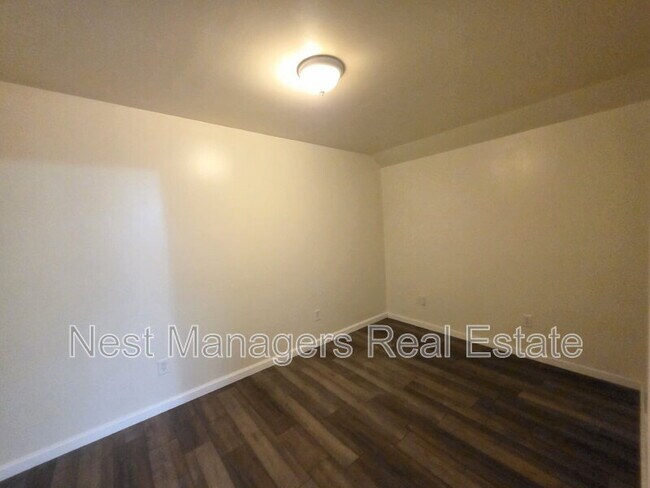 Building Photo - 7732 Redwood Ave