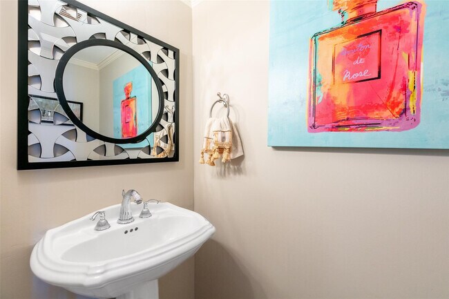 Building Photo - 2110 N Ocean Blvd