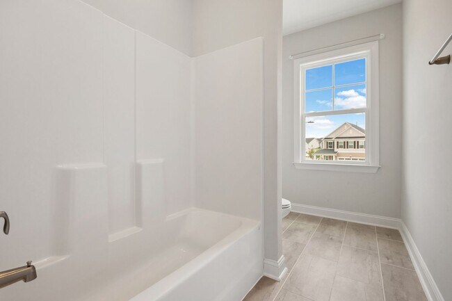 Building Photo - 504 Spotted Fawn Ct