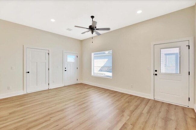 Building Photo - 17005 W Kashmir St