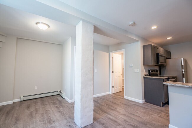 Building Photo - 9 Veto St