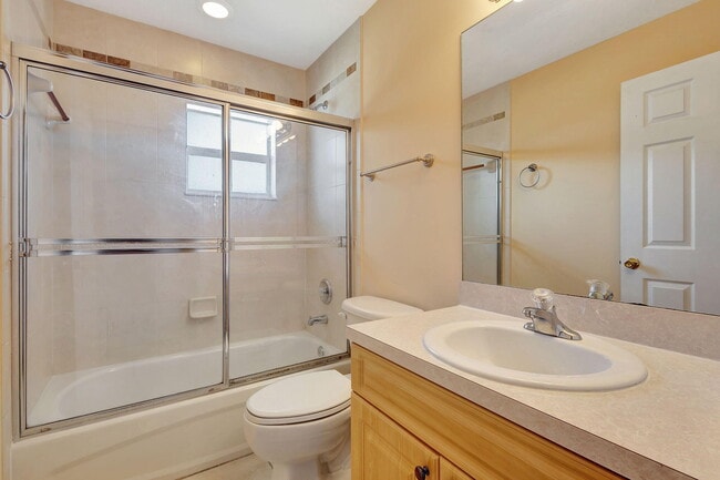 Building Photo - 14022 Wellington Trace