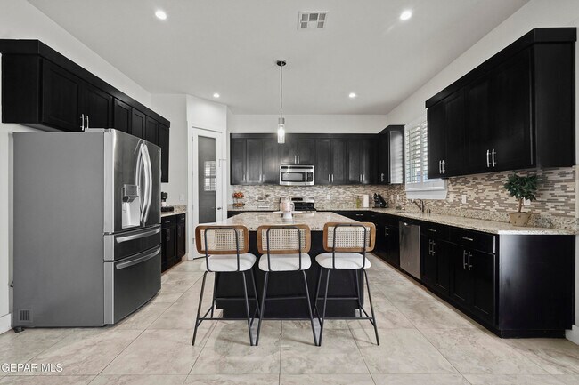 Building Photo - 13012 Birds View Cir
