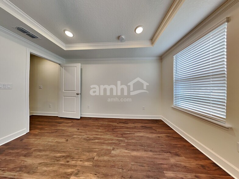 Building Photo - 2943 Rolling Acres Rd