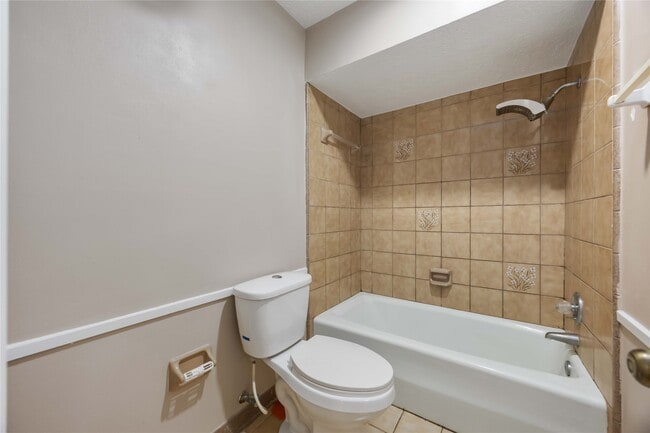 Building Photo - 5411 Mossy Timbers Dr