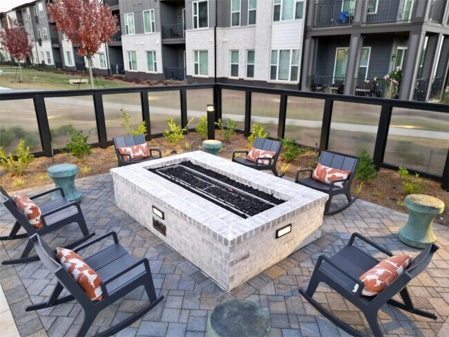 Building Photo - 305 Collins Industrial Way