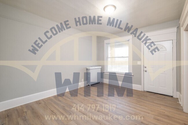 Building Photo - PRICE DROP! Welcome Home to this Charming ...
