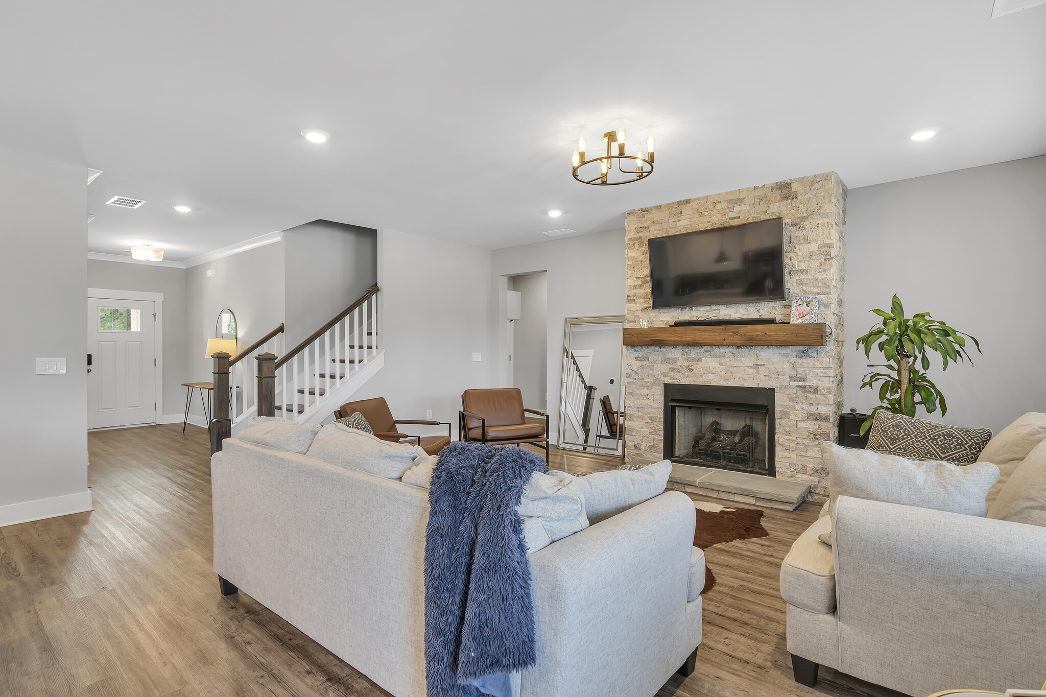 living room - 197 Dillon Cir