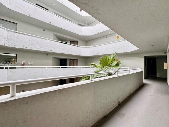 Building Photo - 8255 SW 152nd Ave