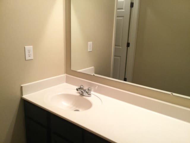Building Photo - 8333 Parori Ln