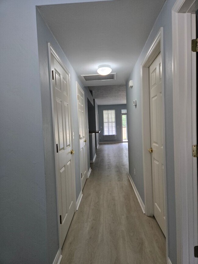 Building Photo - Beautiful & Spacious 3-Bedroom Home in Gated Community – 2-Car Garage!
