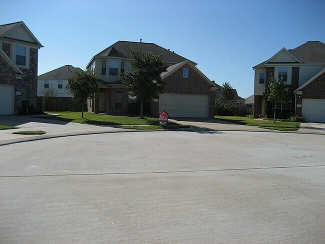 Building Photo - 18506 Carousel Creek Ct