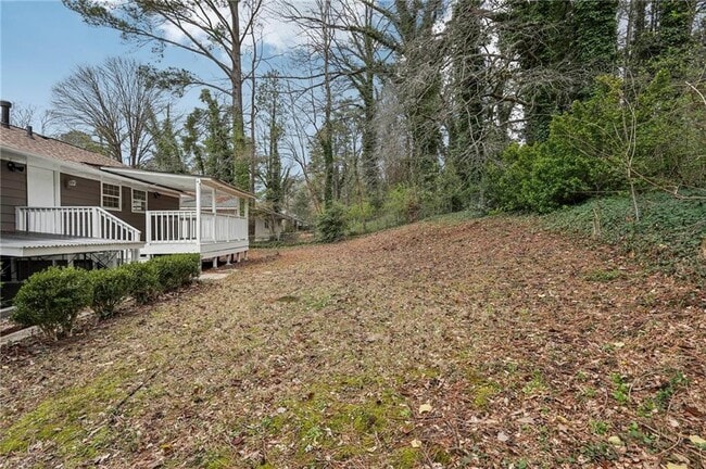 Building Photo - 4042 Sweetbriar Ln