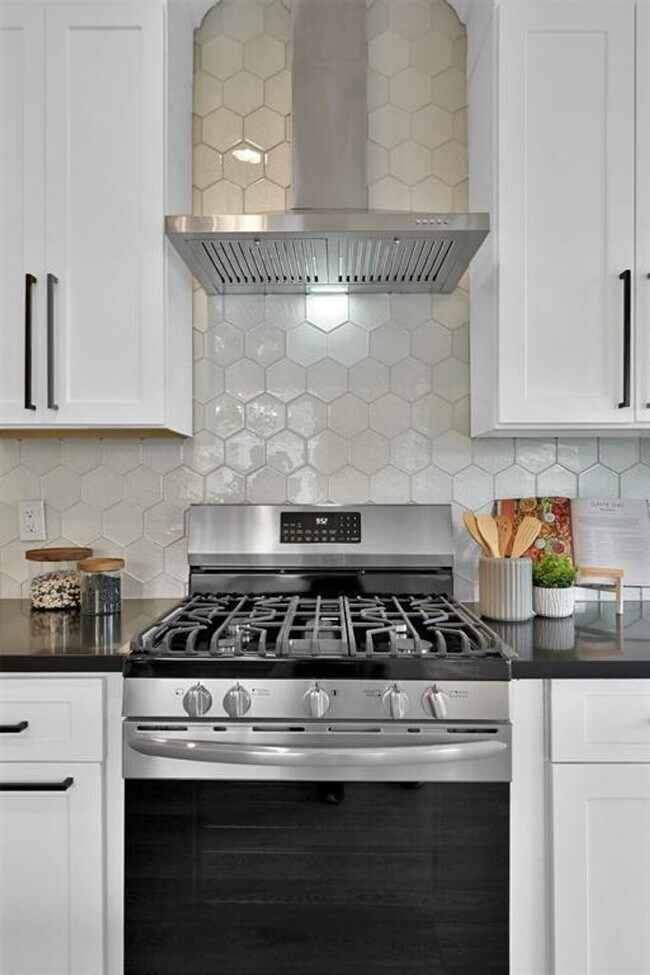 Building Photo - 14410 Cypress Falls Dr