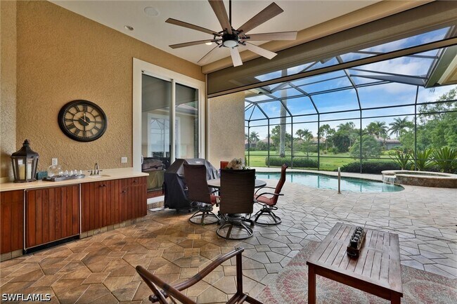 Building Photo - 14501 Carino Terrace
