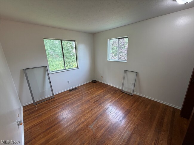 Building Photo - 4426 Cherryhurst Dr