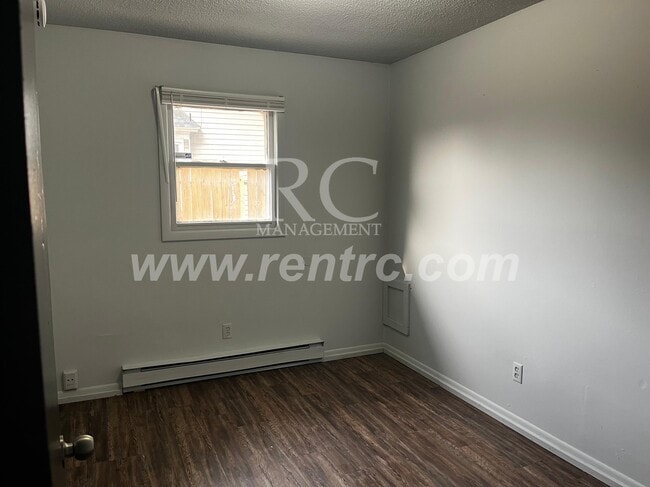 Building Photo - 206-A California-