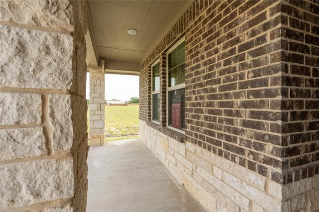 Building Photo - 1129 Longhorn Ln