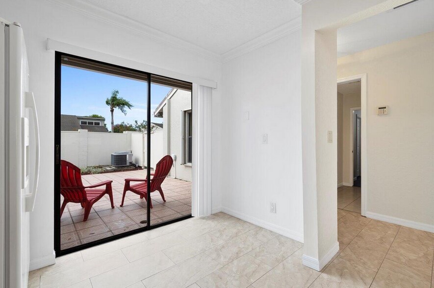 Building Photo - 12775 Spinnaker Ln