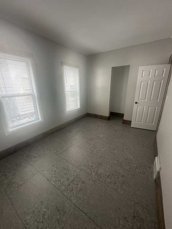 Building Photo - 3244 W 92nd St
