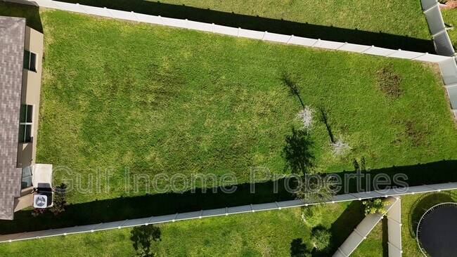 Building Photo - 5412 Olano St