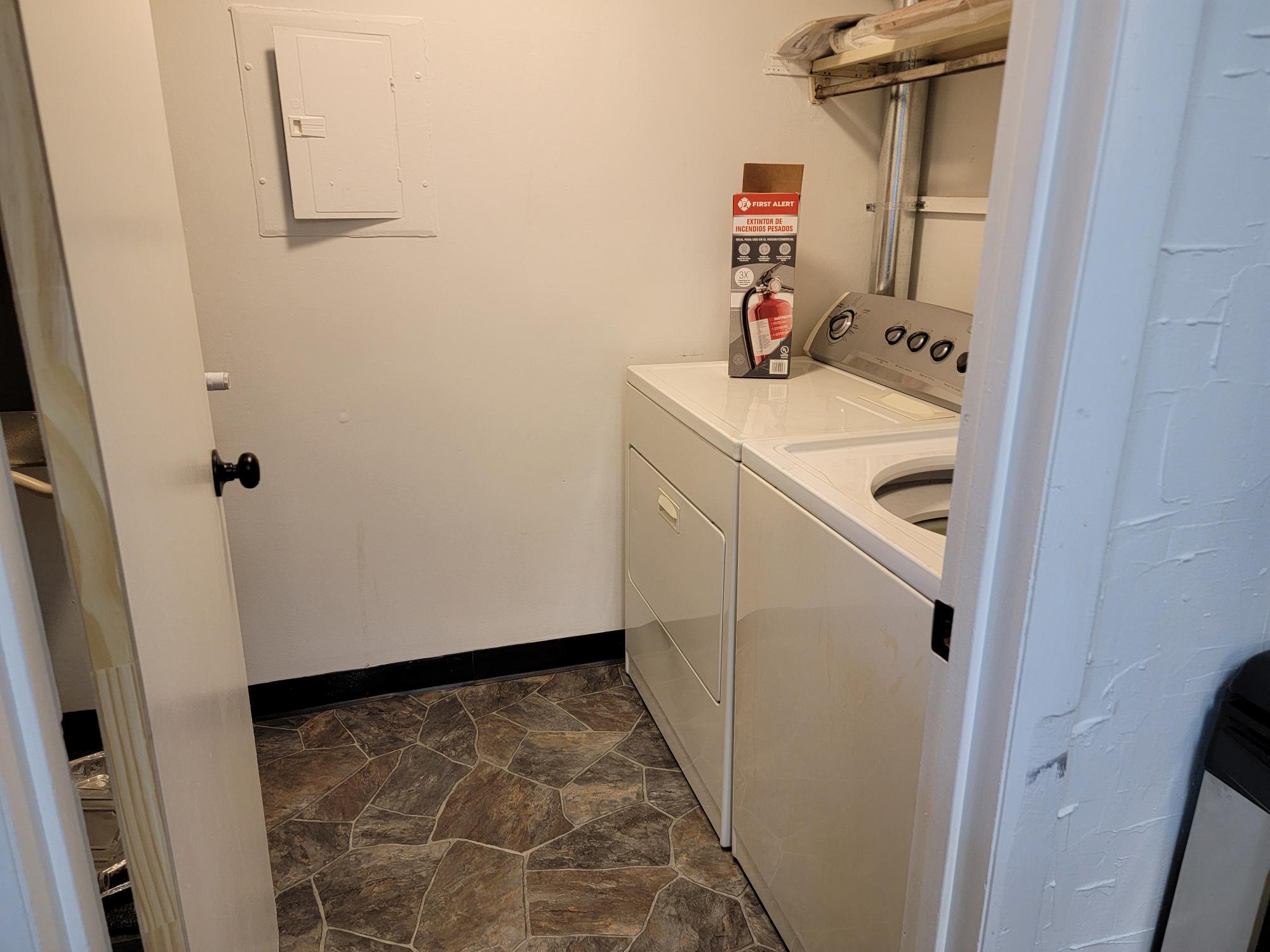 Laundry room & mechanicals - 1001 Nanroc Dr