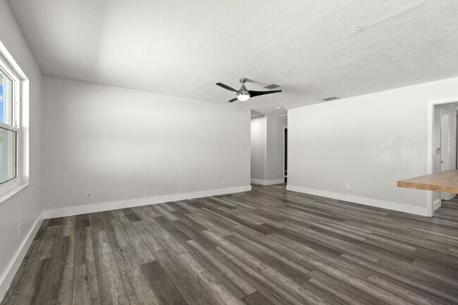 Building Photo - Home For Rent in Fortuna Park WITH A POOL!