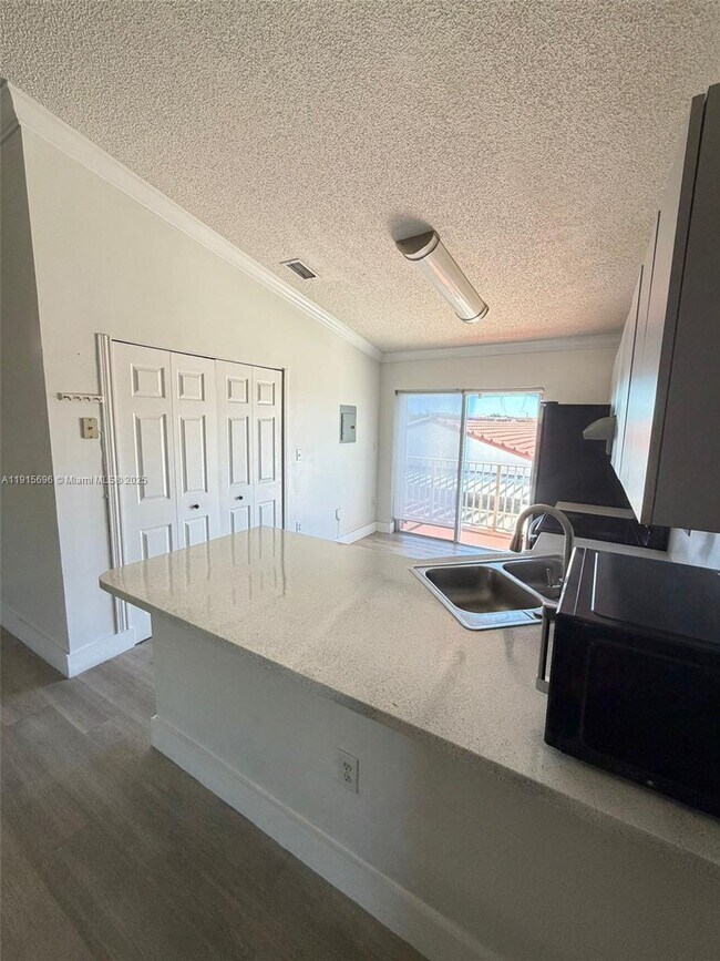 Building Photo - 3375 W 76th St