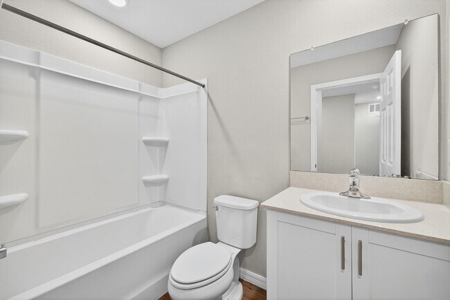 Building Photo - Brand New 4 Bed Now Available!