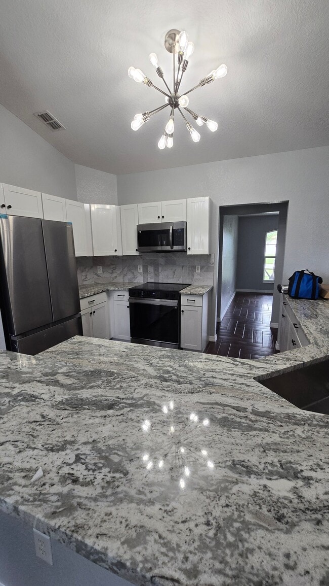 Building Photo - 7704 Canterbury Cir