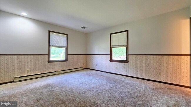 Building Photo - 2810 County Line Rd