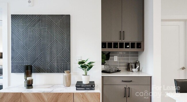 Building Photo - 1133 Harding Pl