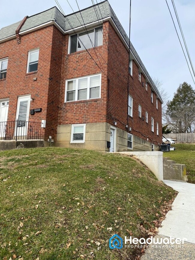Building Photo - 3401 Berkley Ave