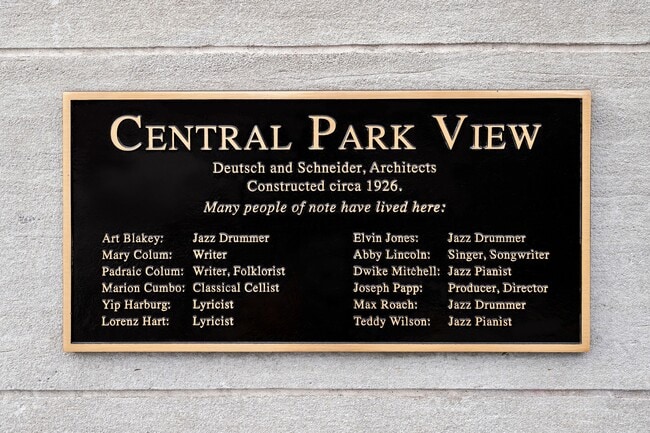 Building Photo - 415 Central Prk W